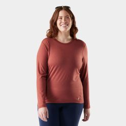Smartwool Merino - Women's Classic All-Season Merino Base Layer Crew Plus