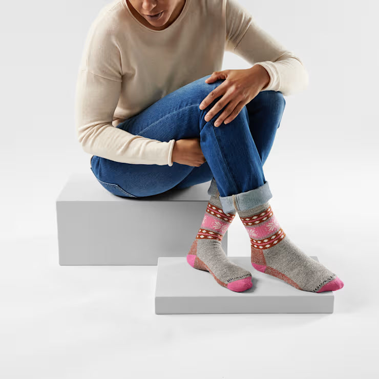 Smartwool Merino - Women's Everyday Cozy Snowflake Dream Crew Socks - Image 2