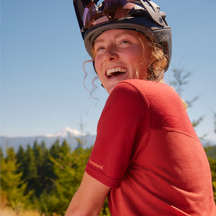 Smartwool Merino - Women's Mountain Bike Short Sleeve Jersey - Image 4