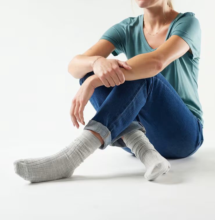Smartwool Merino - Women's Everyday Slouchy Rib Tall Crew Socks - Image 2