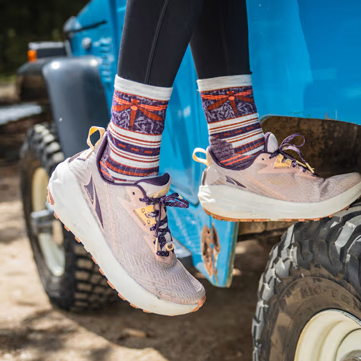 Smartwool Merino - Women's Hike Dragon Stitch Mid Crew Socks - Image 3