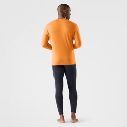Alternative view of Smartwool Merino - Men's Classic Thermal Merino Base Layer Crew