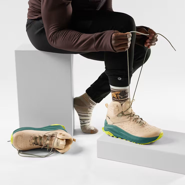 Smartwool Merino - Hike Bear Stripe Mid Crew Socks - Image 2